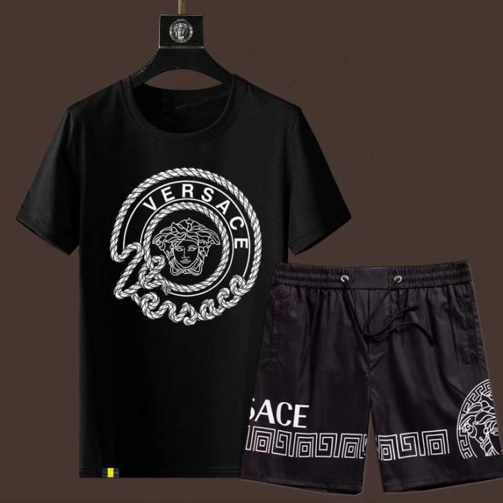 Picture of Versace Shirt Pant Suits _SKUVersaceM-4XL11Lr37525010